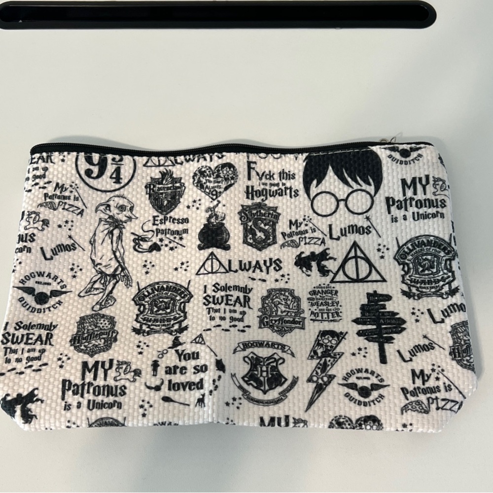 Harry Potter Themed Pouch -NWOT
